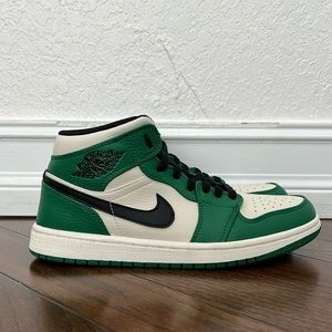 Jordan 1 Mid Pine Green Size 8.5.